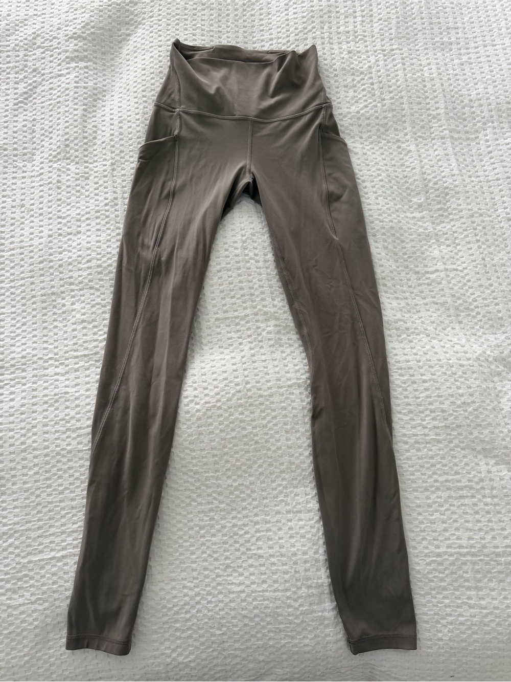 Lululemon Align High-Rise Pant w/ Pockets 28” Ash Grey Size 4